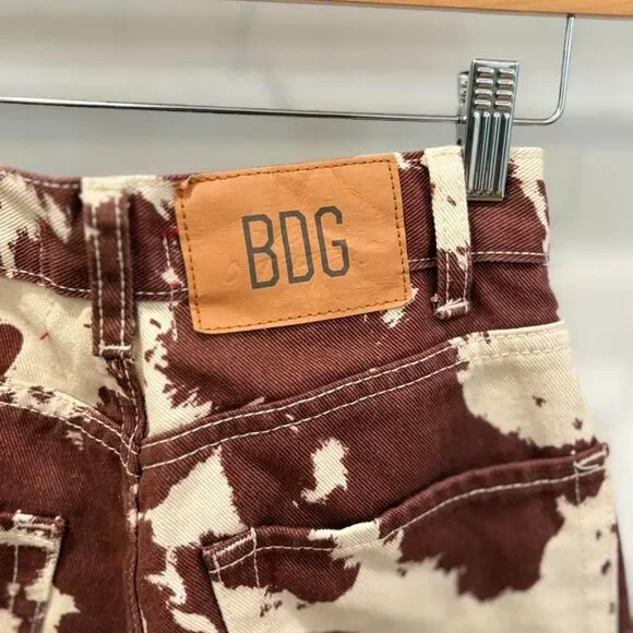 BDG Urban Outfitters Cow Print Jeans Size 24 Western Indie - Picture 5 of 7